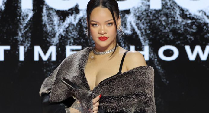 Rihanna dará el toque musical en el Super Bowl LVII