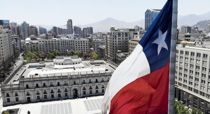 Chile instala comité por anteproyecto de nueva Constitución