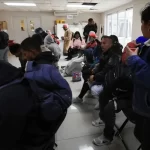 Los migrantes se encontraban en el recinto a la espera de regularizar su situación