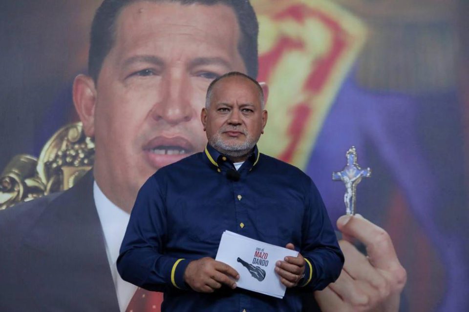Diosdado Cabello presentó las razones por las que Henrique Capriles no puede participar para optar a cargos públicos