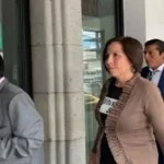 La exministra se encontraba refugiada en la embajada de Argentina en Ecuador