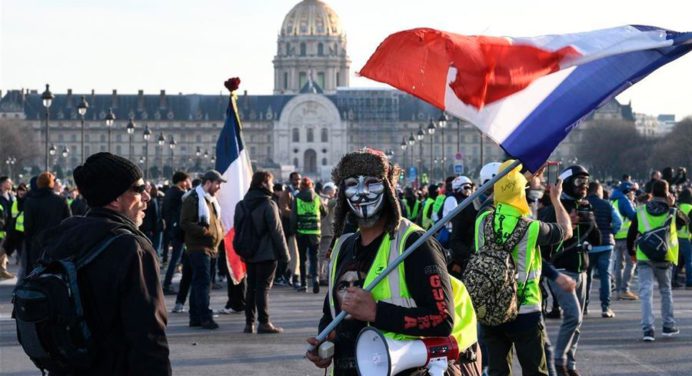 Jueves negro en Francia tras 9 días de protestas