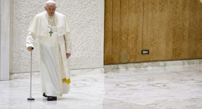 Papa Francisco no oficiará la misa para iniciar Semana Santa