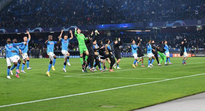 ¡Por primera vez en su historia! Napoli en cuartos de final de la Champions League