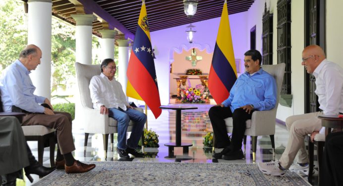 Maduro calificó de productivo el cuarto encuentro con su homólogo Petro