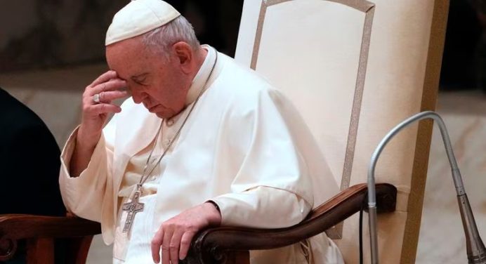 Papa Francisco llama a una “batalla total” contra la pedofilia en la Iglesia
