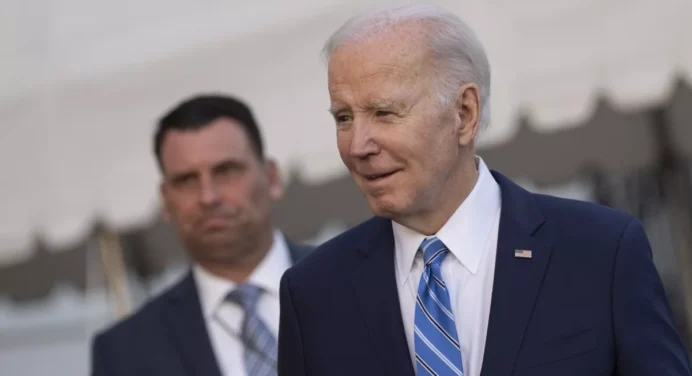 Presidente Biden anunciará medidas para restringir venta de armas en EEUU