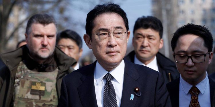 El primer ministro de Japón, Fumio Kishida, ha llegado por sorpresa a Kiev