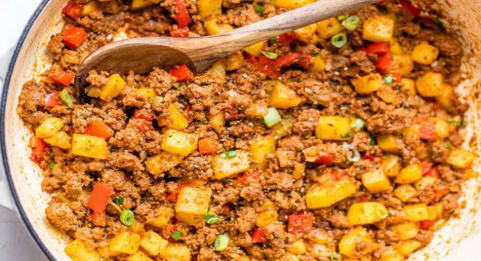 ¡Receta sencilla! Carne molida con papas o yuca