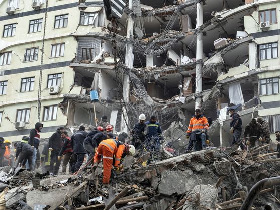 turquia intenta identificar 2 500 cadaveres de victimas del terremoto laverdaddemonagas.com f.elconfidencial.com original daf c8e 7bd dafc8e7bd6207d7c7877f05df2339730
