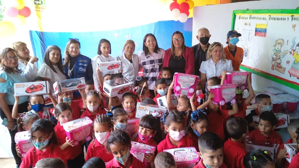 54 ninos celebran su esquema completo de vacunacion en punta de mata laverdaddemonagas.com zamora2