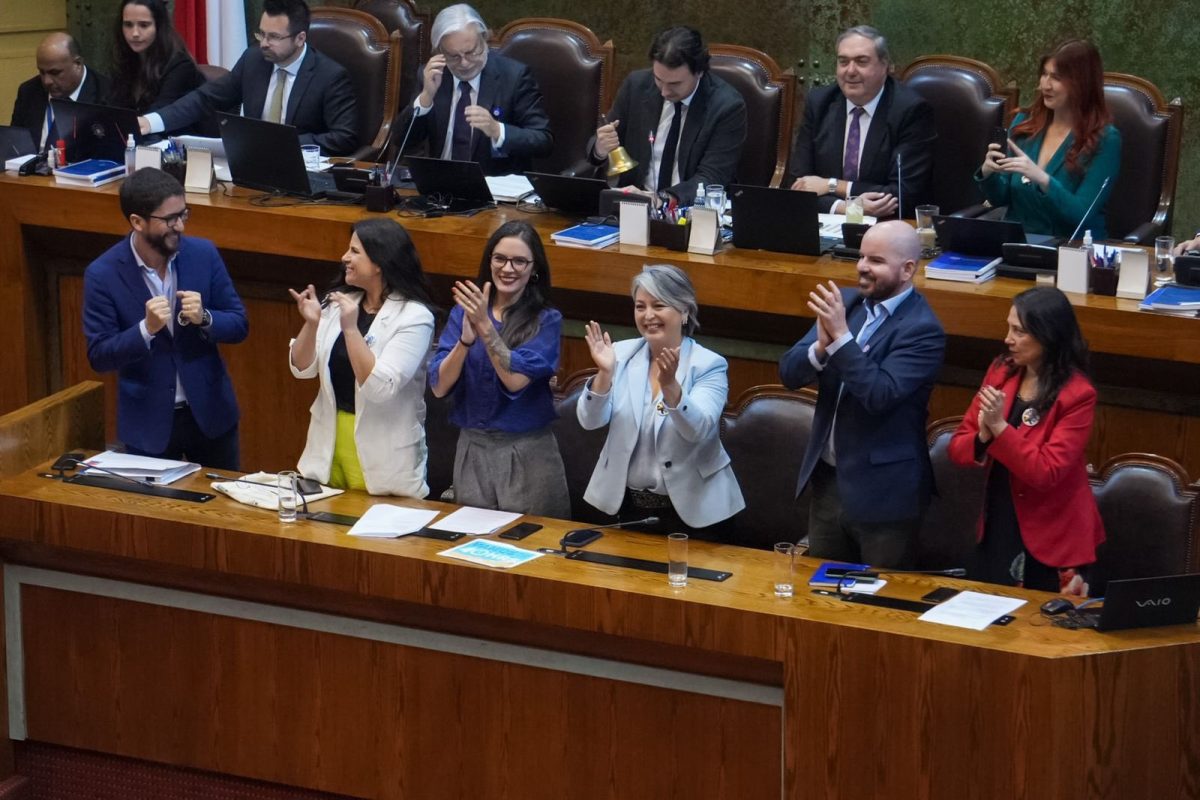 La jornada gradualmente disminuirá a 42 horas en el  período de tres años, y a 40 horas en el término de 5 años