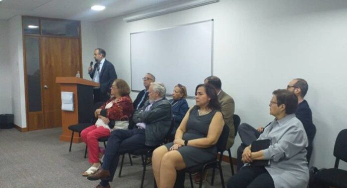 Comisión de Primaria examinará informe del CNE sobre apoyo en elecciones