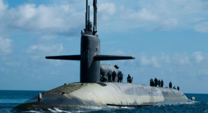 EE.UU. envía un submarino de misiles guiados a Oriente Medio