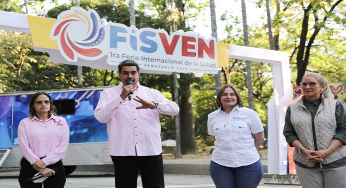 Maduro instó a la empresa privada a ser parte del fortalecimiento del sistema de salud