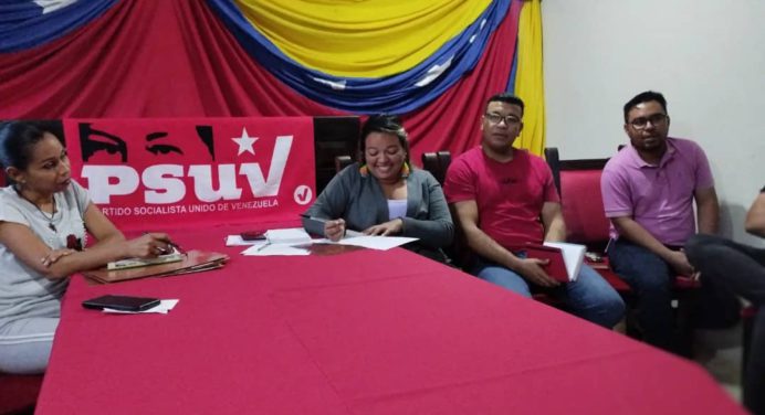 Instalan nuevo equipo municipal del Psuv en Santa Bárbara de Tapirín