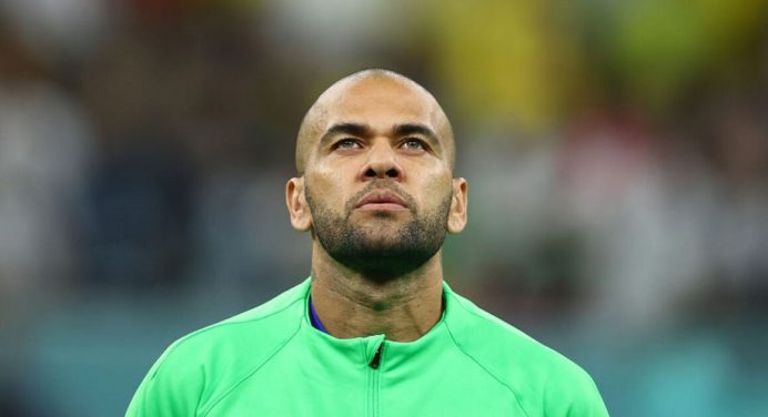 Mira quien es la única persona que visita a Dani Alves en la cárcel