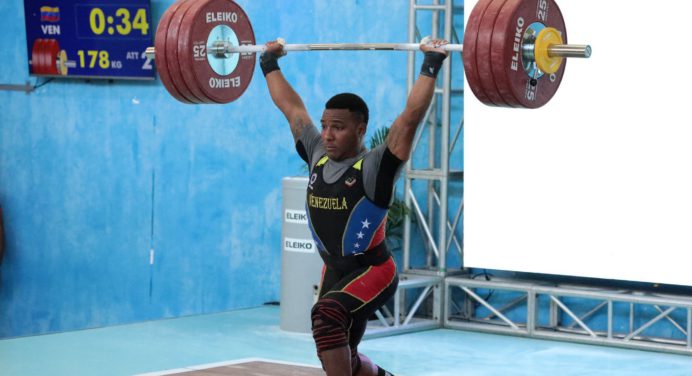 ¡Destacando! Julio Mayora conquistó 3 medallas de oro en República Dominicana