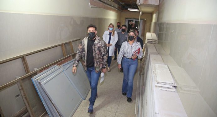 Luna verifica 65% de avance en construcción de la Emergencia del Núñez Tovar
