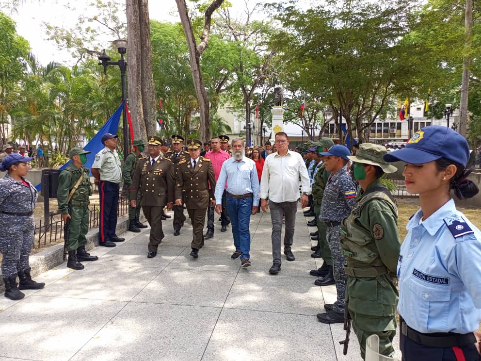 Monagas conmemoró los 213 años del 19 de abril 5 monagas conmemoro los 213 anos del 19 de abril laverdaddemonagas.com ofrenda4