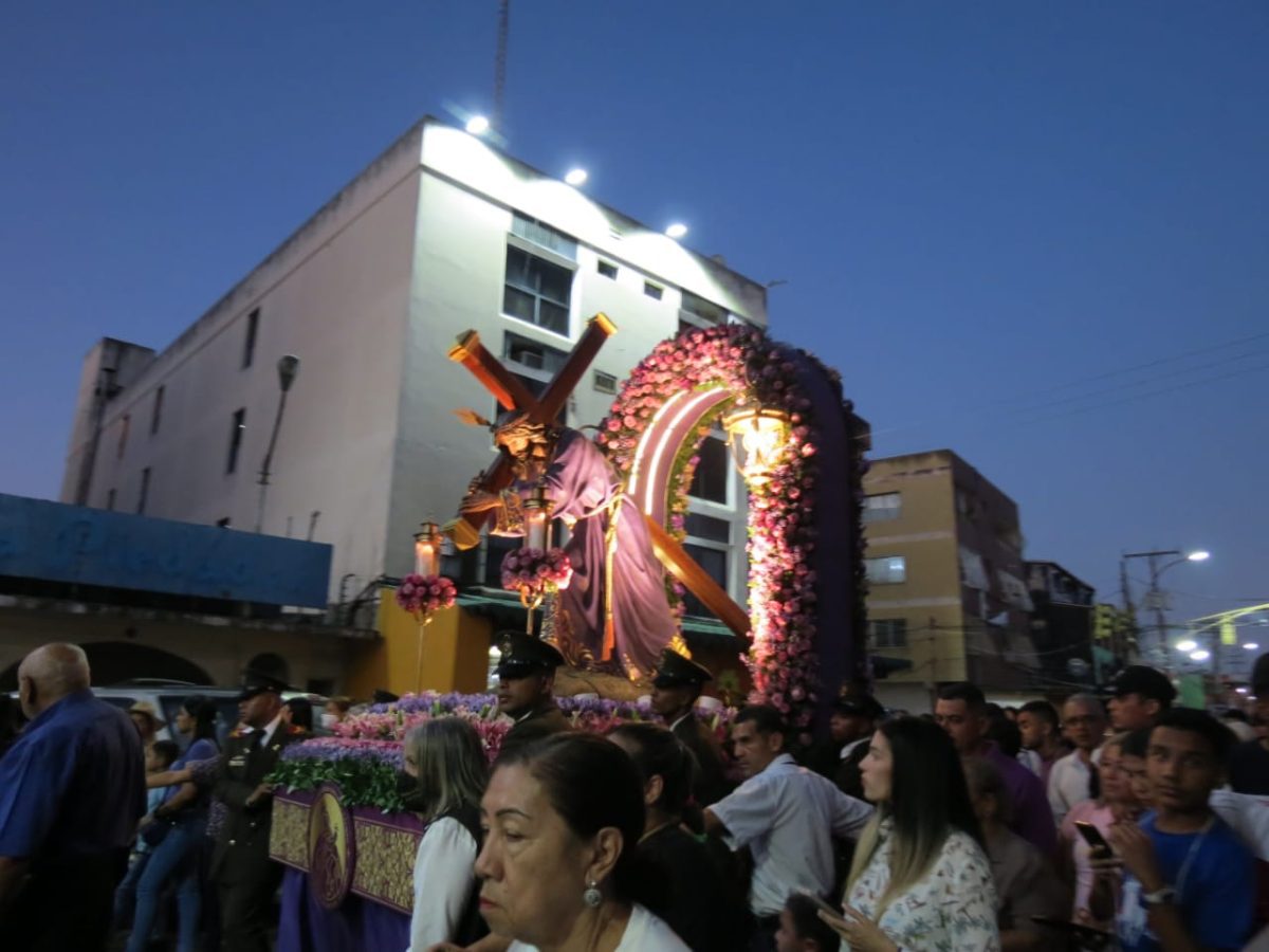 monaguenses pagaron promesas en procesion del nazareno laverdaddemonagas.com nazaereno2