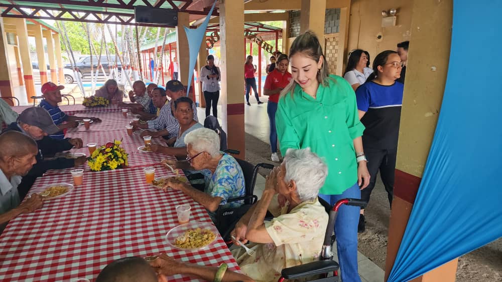 primera dama compartio con abuelitos del geriatrico de las cocuizas laverdaddemonagas.com sore6