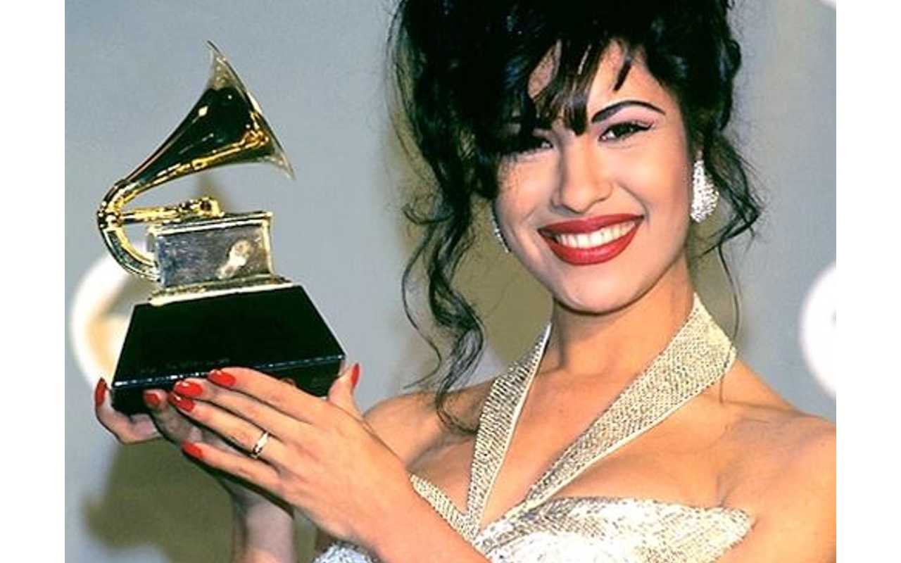 Selena murió a manos de la presidenta de su club de fans