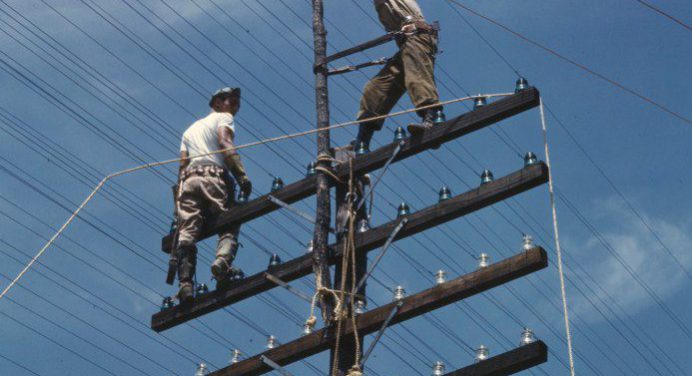 Trabajadores de Corpoelec sin insumos para responder ante fallas de electricidad