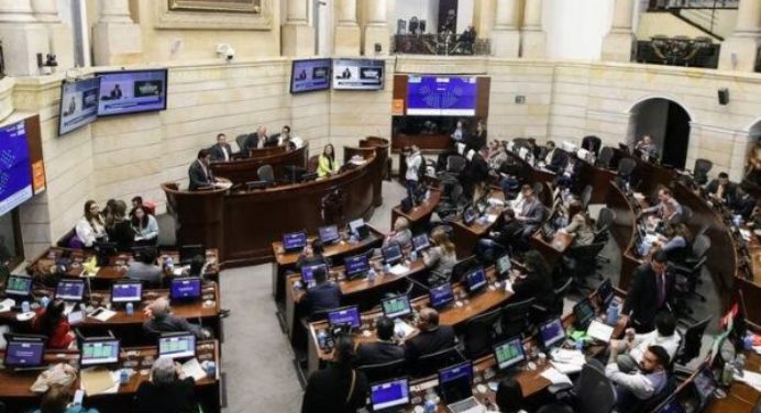 Cámara de Representantes en Colombia aprueba reforma de la salud