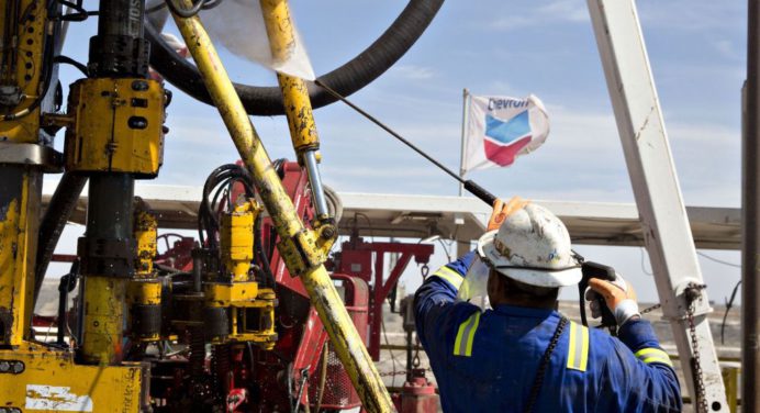 Chevron comenzará segunda fase para impulsar producción petrolera de Venezuela
