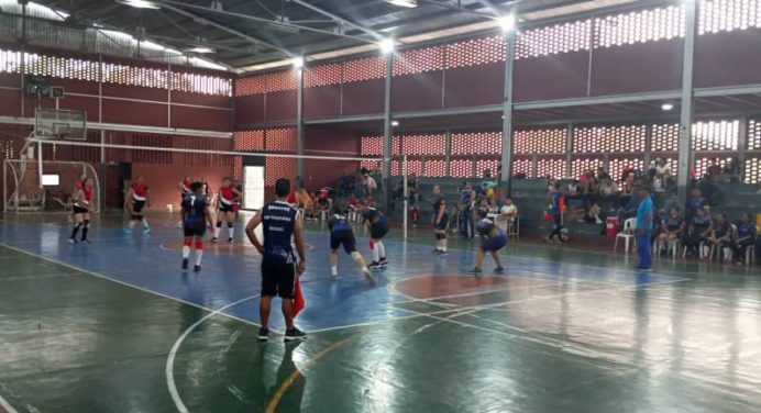 Club Broncos de Monagas sigue apostando al rescate del voleibol