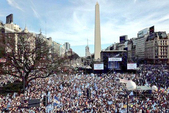 La vicepresidenta argentina Cristina Fernández de Kirchner encabezó