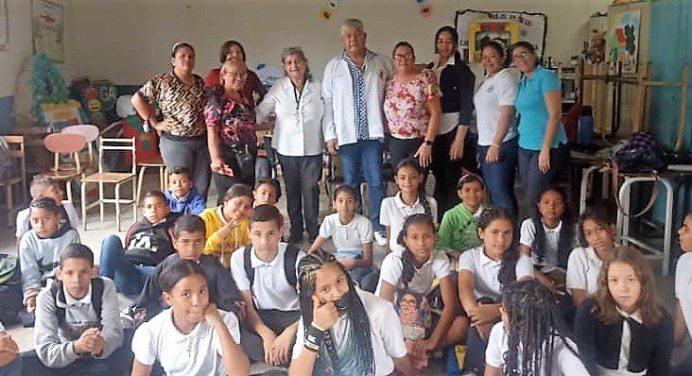 En Zamora realizan conversatorios para prevención del VIH en instituciones educativas