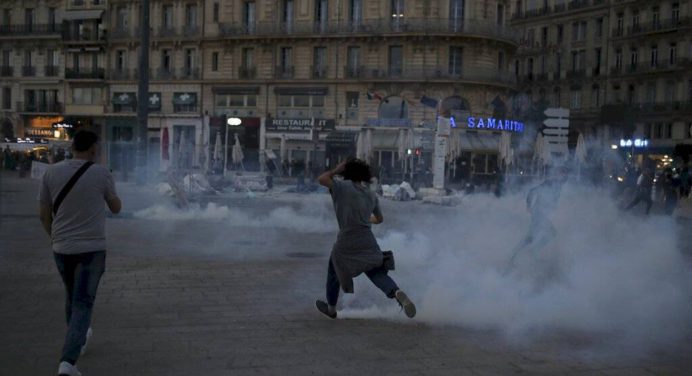 Francia con un 1 de Mayo cargado de una protesta masiva llena de violencia