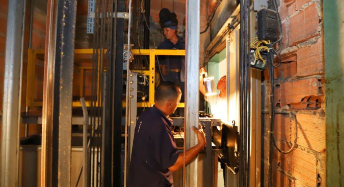 Gobernación instala equipos de alta gama para activar ascensores del Humnt