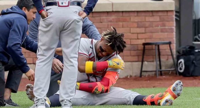 Ronald Acuña Jr. estará «día a día» tras el pelotazo que recibió