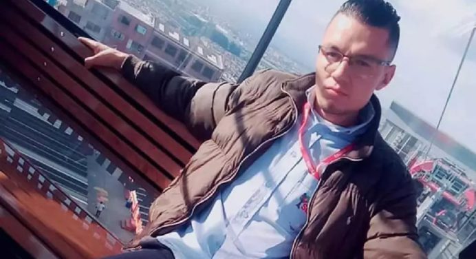 Muere hombre tras atentar contra su pareja en centro comercial de Bogotá
