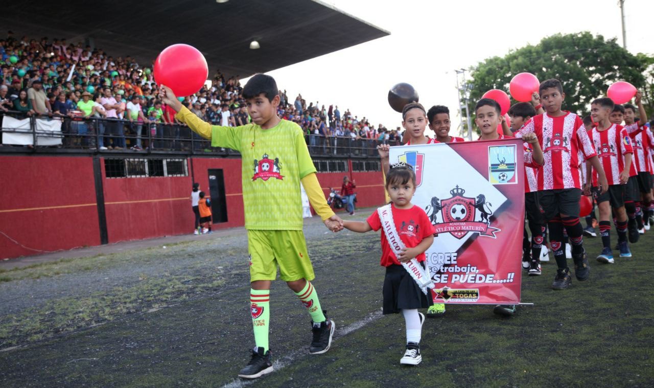 Inauguran Torneo Estadal de Fútbol