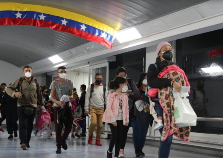 Plan Vuelta a la Patria garantiza retorno seguro de migrantes bloqueados en la frontera Chile-Perú