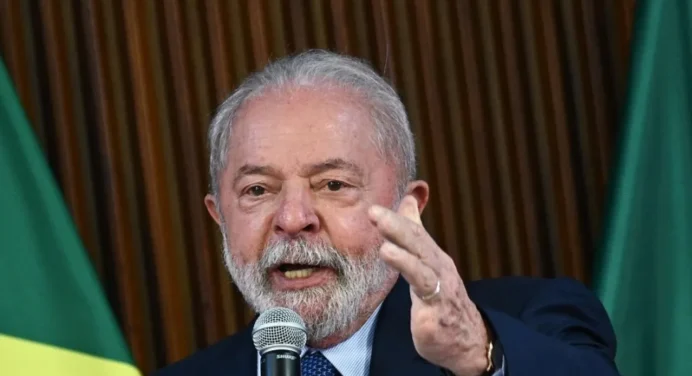 Lula anuncia proyecto que reajusta el salario mínimo por encima de la inflación