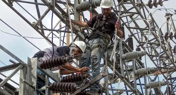 Mantenimiento al sistema eléctrico en Caripito favorece a más de 7 mil habitantes