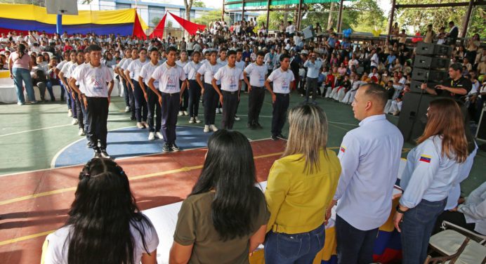 Ministerio de Educación juramenta brigadas bicentenarias escolares en Monagas
