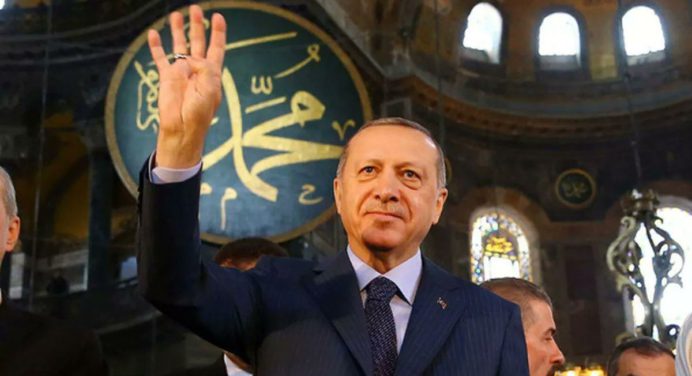 Presidente Erdogan es reelecto en Turquía con 52,09% de los votos