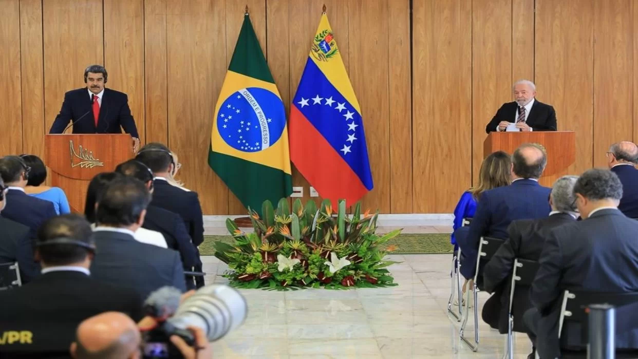 Presidente Maduro a Lula: «Venezuela quisiera ser parte de los BRICS»
