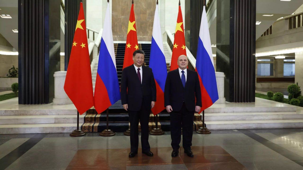 Primera visita oficial a China como Primer Ministro de la Federación Rusa.