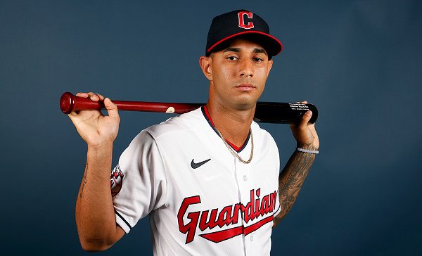 Venezolano Brayan Rocchio debutó en la MLB
