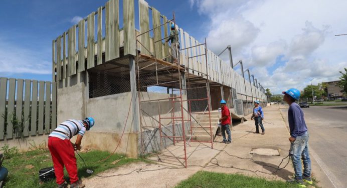 Avanzan trabajos de rehabilitación en el Polideportivo de Maturín