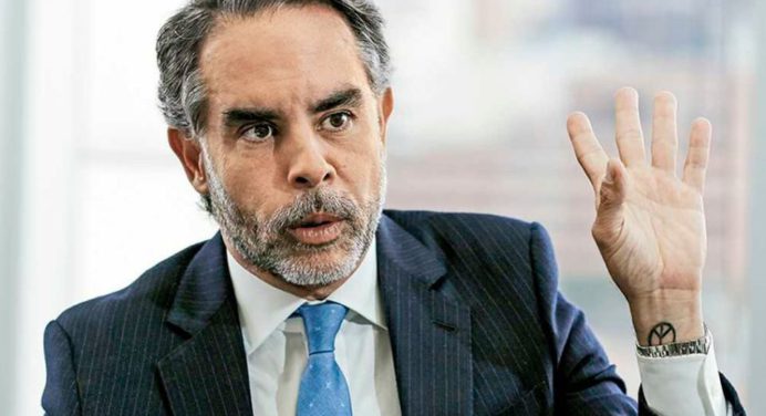 Benedetti citado ante la fiscalía por supuestas irregularidades en campaña de Petro