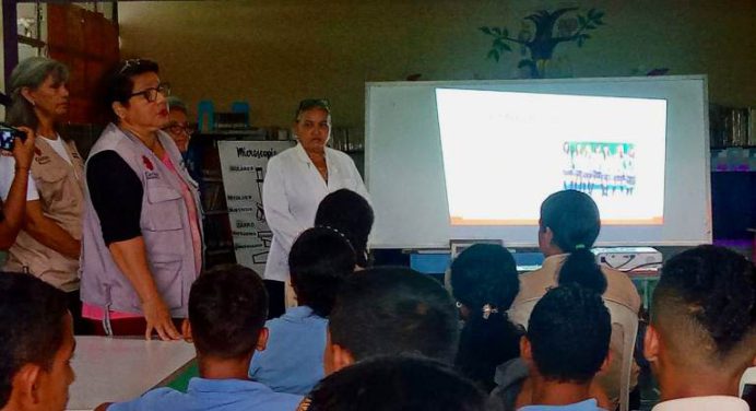 Embarazo a temprana edad propicia deserción en liceos de Monagas