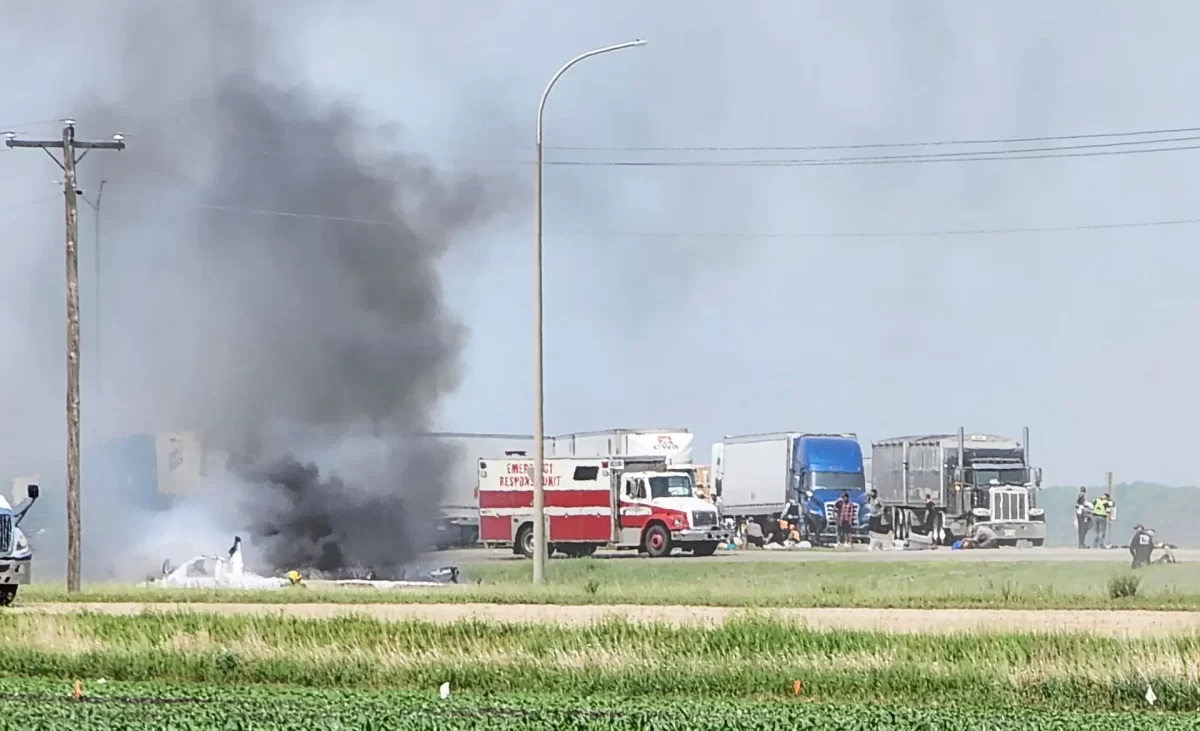 ¡Catástrofico! En Canadá accidente vehicular deja 15 muertos y 10 heridos 